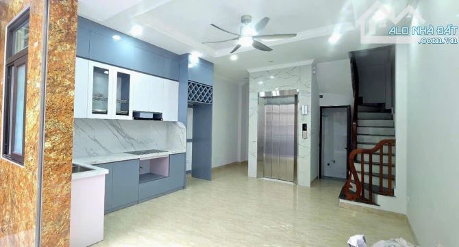 BÁN NHÀ TRƯƠNG ĐỊNH, FULL NỘI THẤT Ở LUÔN, THANG MÁY, 41M2 GIÁ 8.X TỶ - 4