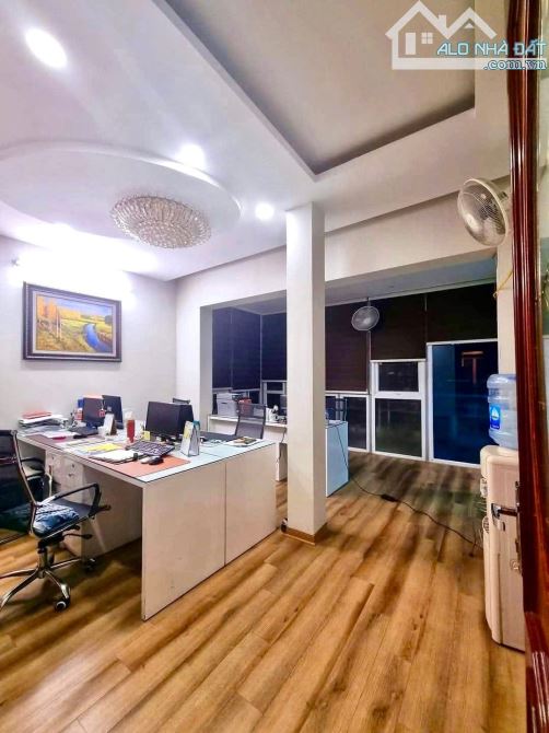 BÁN TÒA VĂN PHÒNG HOÀNG CẦU ĐỐNG ĐA 112M 9 TẦNG MẶT TIỀN 8M GIÁ 57 TỶ - 4