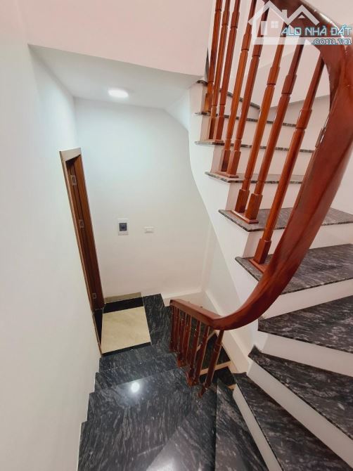 NHÀ MỚI DÂN MỚI XÂY 5 TẦNG, 32M, Ô TÔ TRÁNH CÁCH NHÀ 9M, CHỈ 6 TỶ GẦN CHỢ HÀ ĐÔNG - 4
