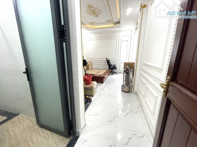 SIÊU PHẨM NHÀ MỚI Ở NGAY TÂN PHÚ CẦU XÉO - 71M2 - 4 TẦNG BTCT - HẺM 8M Ô TÔ TRÁNH  - NỘI T - 4