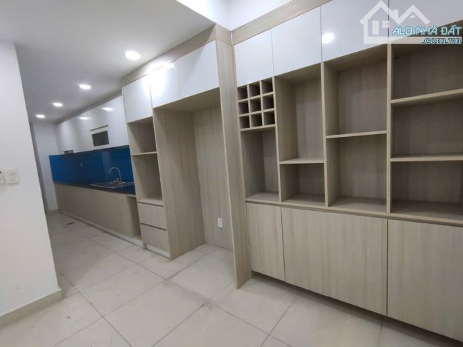 Bán Gấp Căn Hộ Cosmo City - Nguyễn Thị Thập, 98m2 3PN  Full Nội Thất - 4