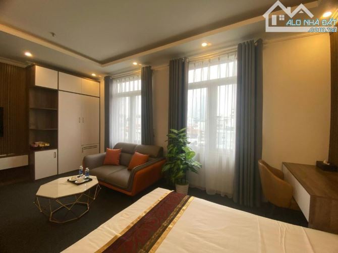 BÁN TOÀ KHÁCH SẠN PHỐ TRẦN DUY HƯNG - 9 TẦNG THANG MÁY - DÒNG TIỀN KHỦNG - 150M2 CHỈ 63 TỶ - 4