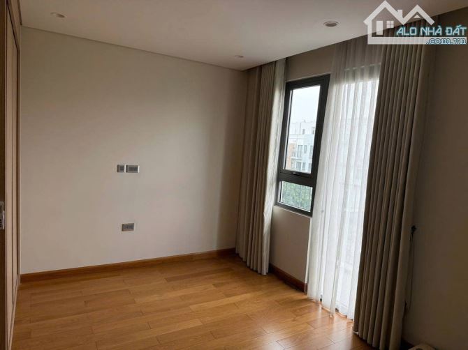 Bán nhà KĐT The Manor Central Park  vỉa hè rộng, kinh doanh DT 75 m, 5 tầng, MT; 5m - 4