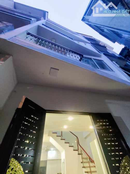 Siêu vip siêu đẹp view hồ mễ trì .full nội thất xịn bền đẹp chủ cần bán gấp - 4