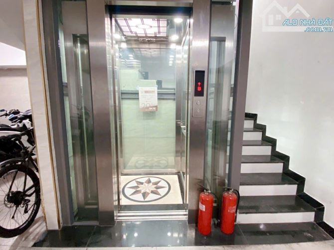 Tòa CHDV 8m x 23m,có hầm,thang máy,26 phòng + 1 MB cho thuê khoán 130tr/th,PCCC đầy đủ - 4