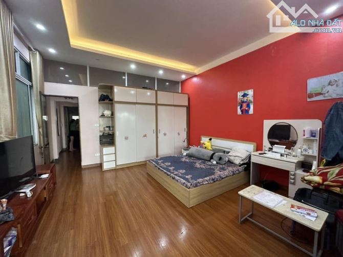 SIÊU PHẨM NHÀ ĐẸP VIEW SÔNG HỒNG 15 TỶ 89m 4 TẦNG MT 5m Ô TÔ ĐỖ AN DƯƠNG VƯƠNG TÂY HỒ - 4