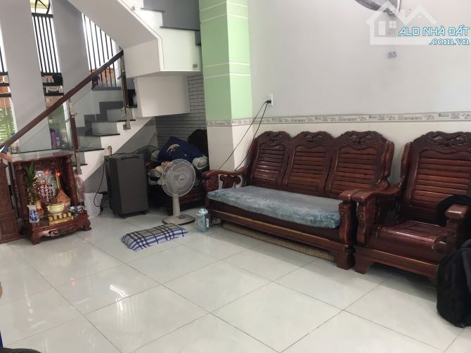 4812 – Bán nhà HXH Nguyễn Văn Quá Q12, 54m2 ngang 4m, 2 tầng 2PN, sổ riêng, CHỈ 4 tỷ TL - 4
