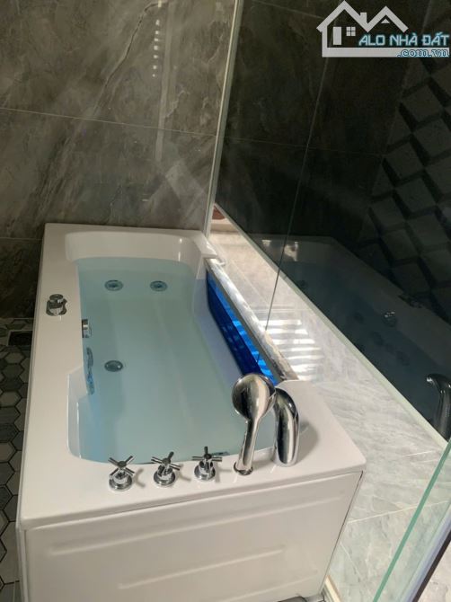 Nhà đẹp 6 tầng khu đồng bộ phan huy ích sát bờ kênh tham lương đang thi công giá 14 tỷ 5 - 5