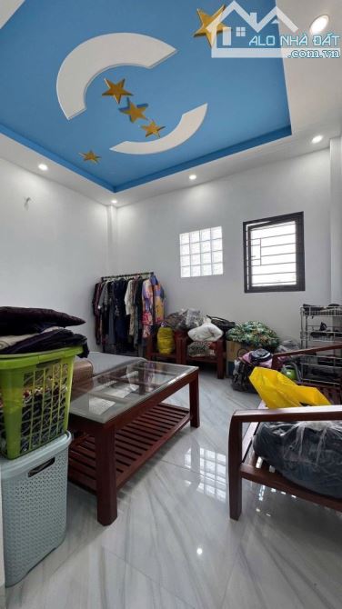 TÂN PHÚ SÁT MẶT TIỀN LUỸ BÁN BÍCH - NHÀ MỚI ĐẸP 4 TẦNG - XE HƠI NGỦ TRONG NHÀ - 5
