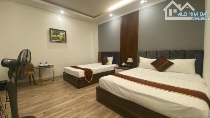 BÁN TOÀ KHÁCH SẠN PHỐ TRẦN DUY HƯNG - 9 TẦNG THANG MÁY - DÒNG TIỀN KHỦNG - 150M2 CHỈ 63 TỶ - 5
