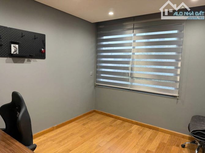 Bán nhà KĐT The Manor Central Park  vỉa hè rộng, kinh doanh DT 75 m, 5 tầng, MT; 5m - 5