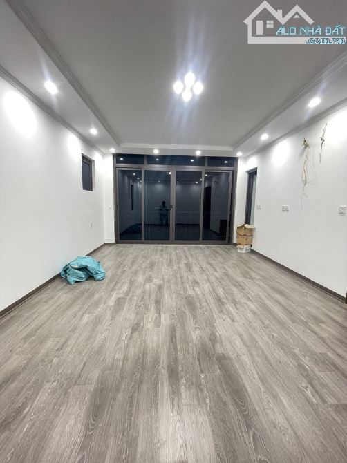 Nhà đẹp ở luôn Tô Vĩnh Diện Thanh Xuân. Sổ A4 43m, 6 tầng MT6m4 Giá 18 tỷ Ngõ 2 ô tô tránh - 5
