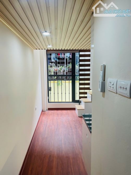 Cho Thuê CCMN Ngõ 113 Yên Hoà Cầu Giấy 25m2 Gác Xép Ban Công Thang Máy Full Nội Thất - 5