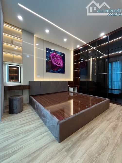 Bán căn nhà 46m tái định cư cây đa - đằng giang ngô quyền  Diện tích :46m ngang 4m x 5 tần - 6