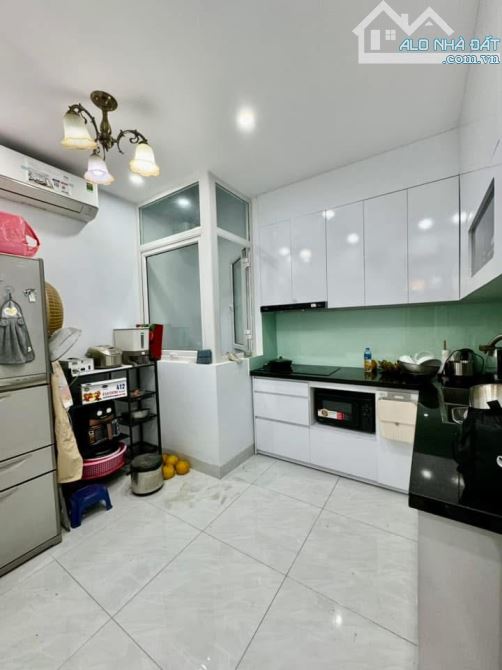 Nhà bán Phạm Ngọc Thạch, 5 tầng, Ô tô đỗ, thang máy, chưa tới 15 tỷ - 6