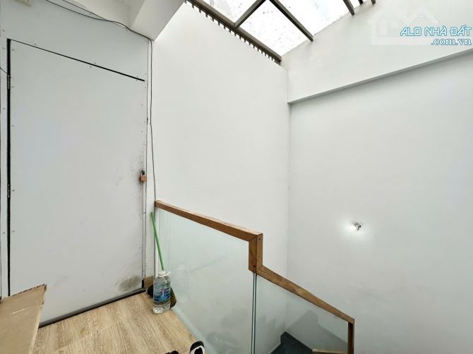 CHDV 6 TẦNG 70m2 (4x18) - 13 PHÒNG CHO THUÊ FULL - GIÁ 12.99T - 6