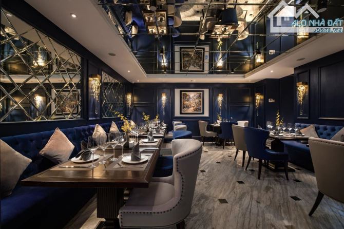 Chủ vay Bank 100 tỷ- Khách sạn mặt phố Hàng Điếu- 200m2 - MT 8.5m - 11 tầng - 50p - 195 tỷ