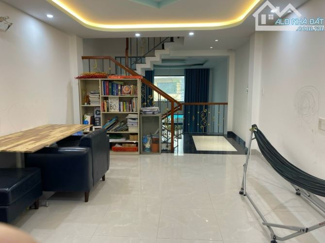 Nhà đẹp, Hà Huy Giáp, Ngã tư Ga, Thạnh Lộc, 4m x 15m, 4 tầng, đường 6m, giá 7.2 tỷ TL - 7
