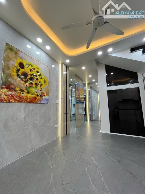 Bán căn nhà 46m tái định cư cây đa - đằng giang ngô quyền  Diện tích :46m ngang 4m x 5 tần - 7