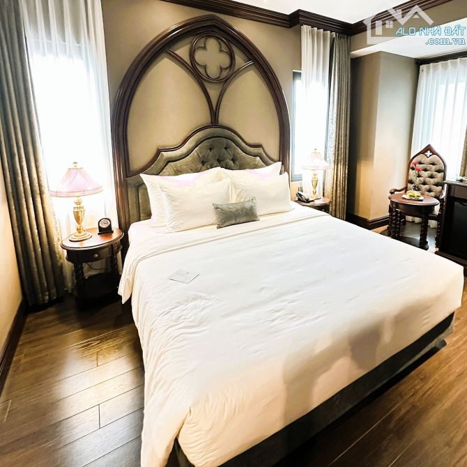 Bán khách sạn mặt Phố Hàng Bông, 250m2*11 tầng+1hầm, MT 8m, pccc, 60 phòng, 200 tỷ - 8