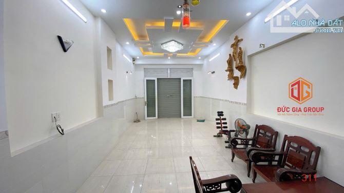 Bán nhà 1 trệt 2 lầu trong khu dân cư D2D giá chỉ 7,5 tỷ - 8