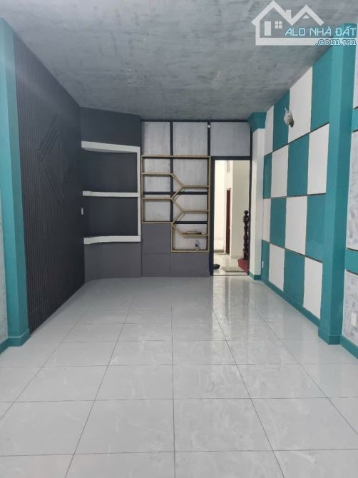 MẶT TIỀN KINH DOANH TÂN BÌNH NI SƯ HUỲNH LIÊN -DT: 5*25M - 4 TẦNG BTCT  - 17.9 TỶ TL - 8