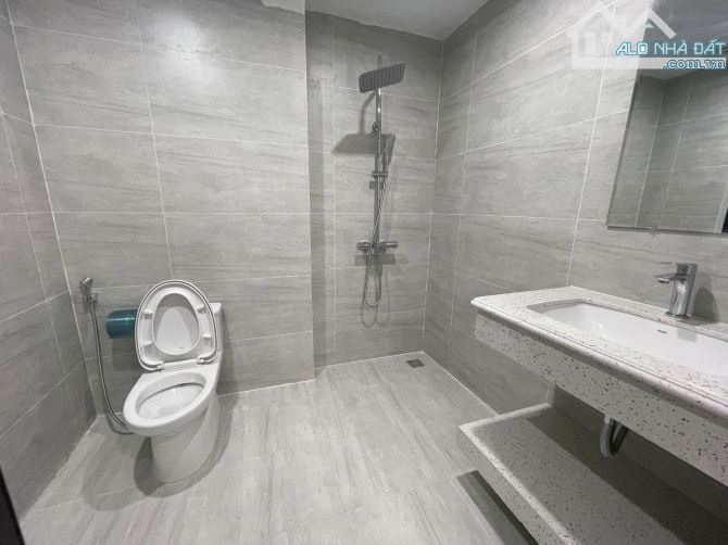 Nhà đẹp ở luôn Tô Vĩnh Diện Thanh Xuân. Sổ A4 43m, 6 tầng MT6m4 Giá 18 tỷ Ngõ 2 ô tô tránh - 8