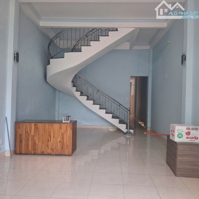 Cần bán nhanh căn nhà 2 tầng đường 2 tháng 9 - 9