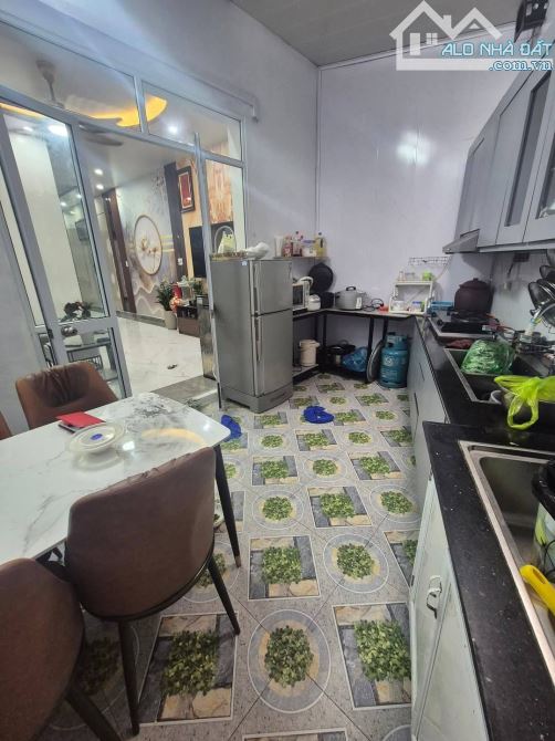 Bán nhà 3 tầng tại chung cư Lương Quán , phường Lam Sơn Quận An Dương Giá 2ty5 - 9