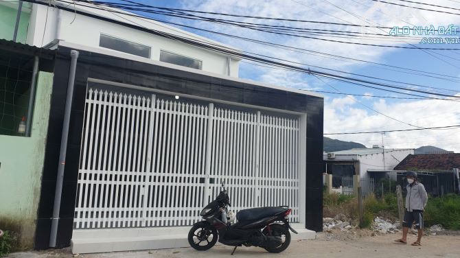 💥Bán căn nhà Diên Thạnh ngay chợ Bà Tùng. Đường lớn 7m - kinh doanh tốt💥