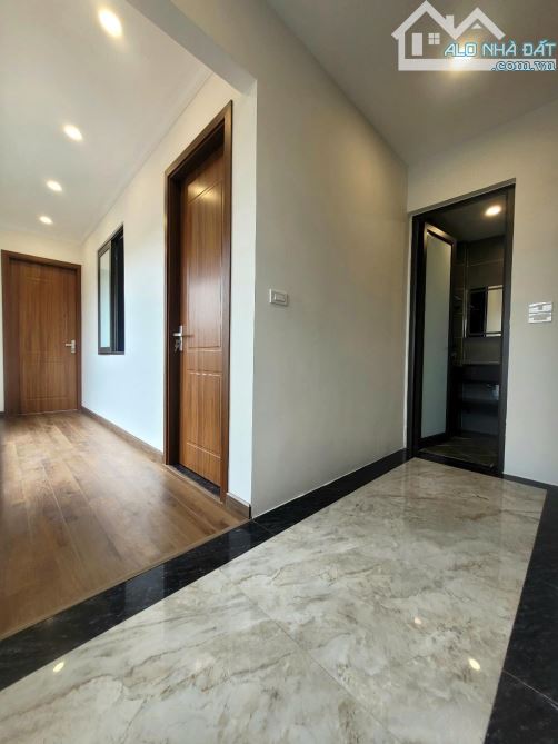❤️❤️ SIÊU PHẨM THẠCH BÀN - 60M - NHÀ MỚI KOONG 6 TẦNG THANG MÁY - Ô TÔ NGỦ TRONG NHÀ - LÔ