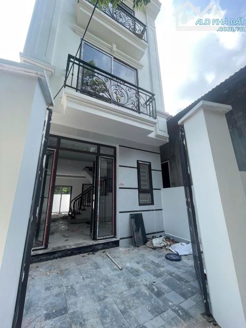 Bán nhà độc lập 3,5 tầng diện tích 67m full Thiết kế Hiện đại giá tốt