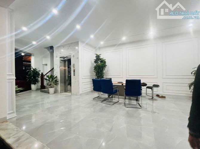 Bán nhà đường Khuất Duy Tiến, Thanh Xuân, 8 tầng, thang máy, lô góc, kinh doanh đỉnh cao