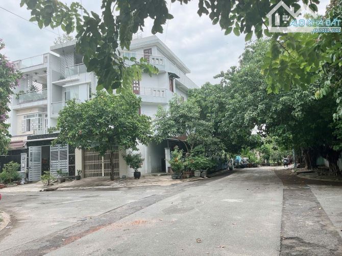 Bán nhà HXT 10M. 75M2.4 tầng Phạm Văn Sáng. Xuân Thới Thượng .Hóc Môn