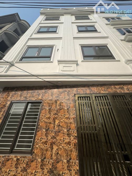 Hoài Đức - Cách đại lộ 5p. Ô tô cách 15m. Đi TT Hà Nội 30p. S 42m2 - 3PN. Nhỉnh 3 tỷ