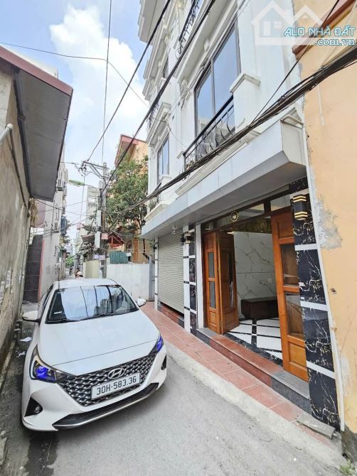 Bán nhà Biên Giang quận Hà Đông. 5 tầng lô góc, ô tô đỗ cửa, giá 3.35 tỷ