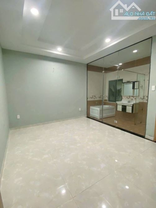Hiếm, Xe hơi ngủ trong nhà - Lã Xuân Oai, Lê Văn Việt, TNPA, 73m2, 2tầng - Chỉ 5.7tỷ TL.