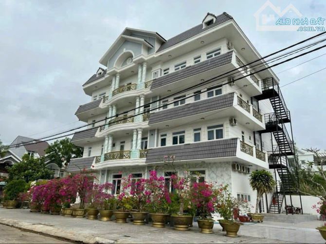 bán khách sạn góc 2 mặt tiền đường nguyễn hữu trí cồn khương, diện tích đất 662m, 4 tầng