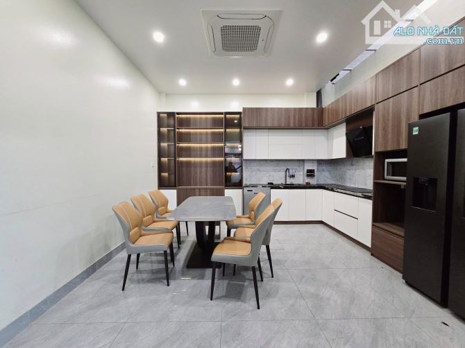 Bán nhà ngô thì nhậm hà đông ô tô lùi cửa tránh đỗ gần nhà DT51m2  giá chỉ 10 tỷ