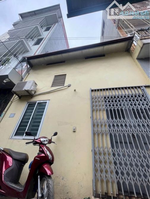 Nhà cấp 4 có gác xếp rẻ nhất thị trường ra Nhổn 5 phút 50m ra đường nhựa ô tô