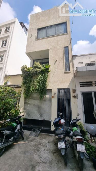 Bán Nhà Mặt Tiền Thụt Nguyễn Thị Minh Khai, Đa Kao, Quận 1, DT: 4x20m giá 15,5 tỷ bớt lộc