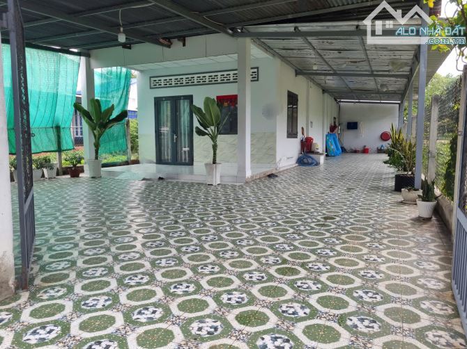 Mình chính chủ bán rẻ nhà+ lô đất góc 2 mặt tiền 198m2(9 *22) 1 tỷ 590 triệu,Tòa thánh