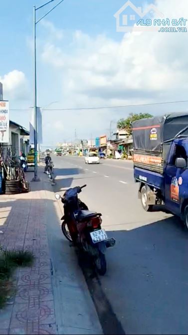 Cần Bán GẤP Nhà 5.7x53m Mặt Tiền Đường Tỉnh Lộ 824, X.Đức Hòa Thượng Đức Hòa Long An 6.45