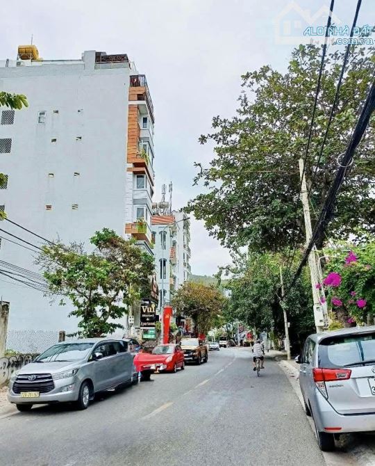 Cần Bán Nhà 1 Trệt 3 Lầu Mặt Tiền Đường Phan Chu Trinh 93M2 (5.2x18) - Giá: 14Tỷ200tr