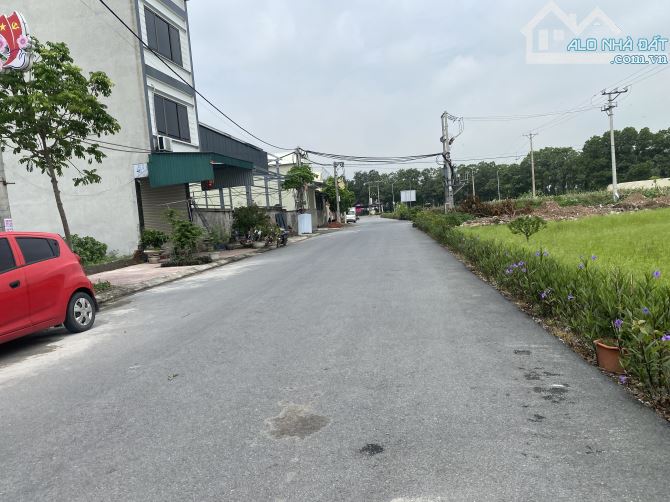 Đấu giá X1 Nguyên Khê 60.8m  sát đường gom Võ Nguyên Giáp