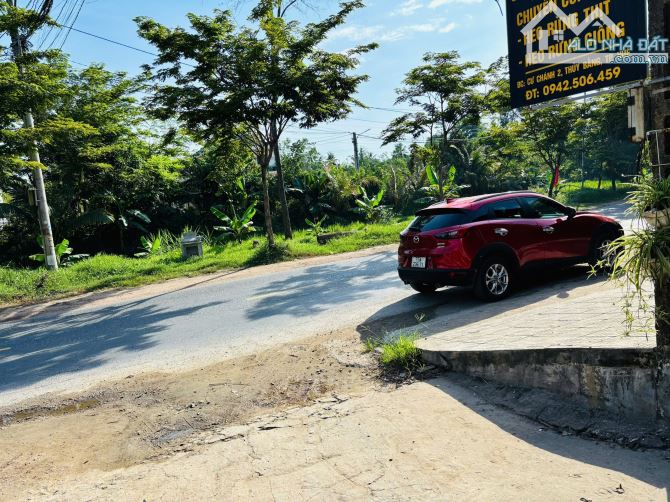 BÁN NHÀ 3 TẦNG TỪ DÂN MẶT TIỀN ĐƯỜNG MINH MẠNG THÀNH PHỐ HUẾ 110M2 GIÁ 3 TỶ 3