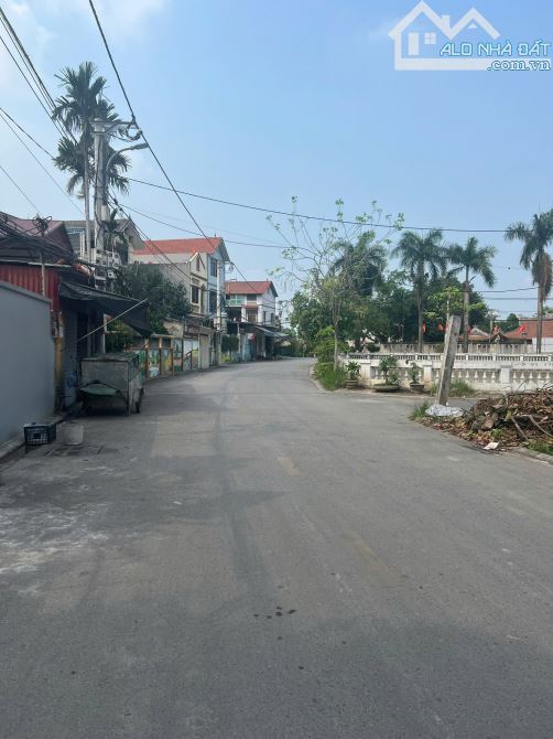 HIẾM! 62m2 đất Kiêu Kỵ ô tô 16 chỗ chạy thông giá 6 tỷ
