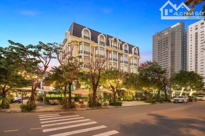 Bán căn khách sạn góc Hồ Nghinh. Vị trí đẹp nhất biển Mỹ Khuê