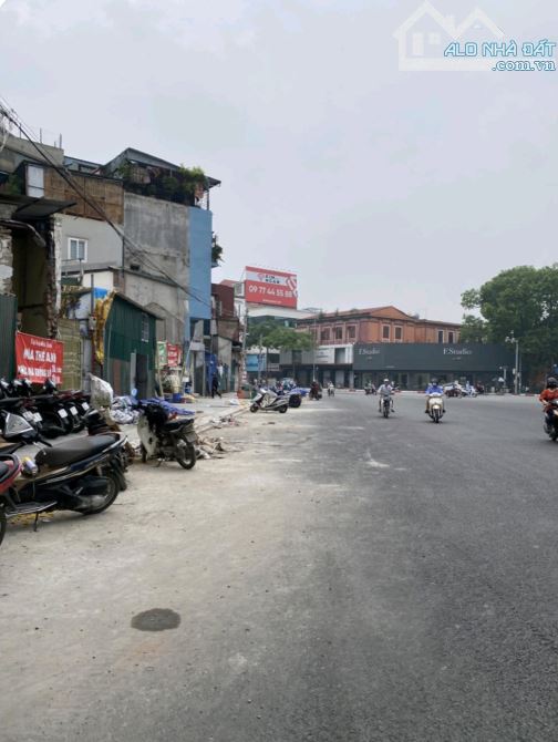 Bán Đất Mặt Phố Chùa Bộc/ 50 tỷ/ 75/100 M 2/6.5 M tiền