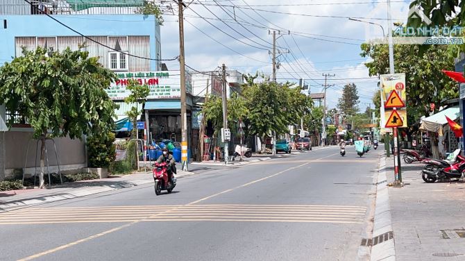 Nhà Mặt Tiền Kinh Doanh Trần Hưng Đạo Đông Hoà Dĩ An - 175M - 9.9 Tỷ.